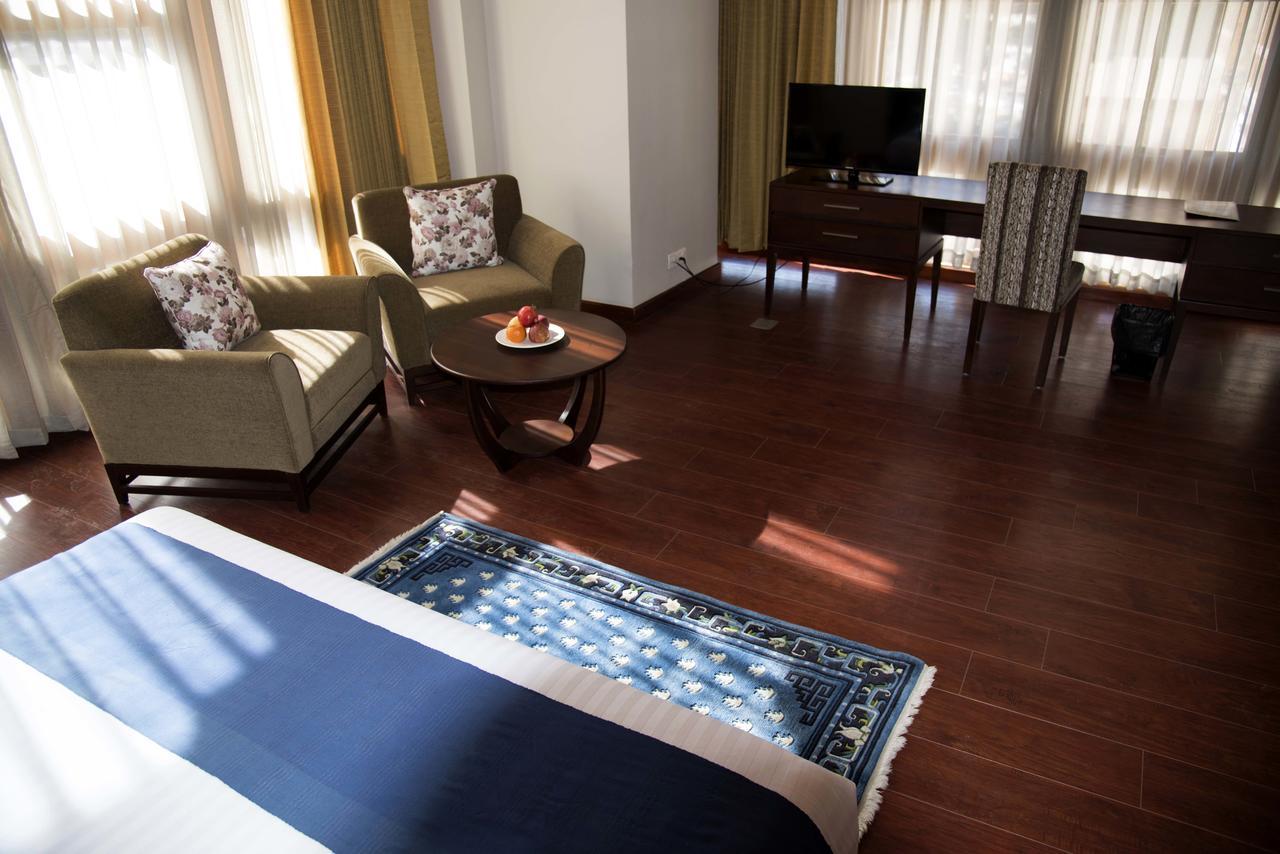 Cityhotel, Тхимпху Екстериор снимка